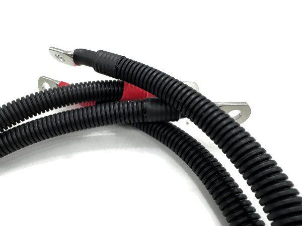 eXODA Batteriekabel Set 35 mm² 80cm mit Kabelschuhen und Wellrohschutz M8 Rot und Schwarz - flexibel hochwertig gefertigt für KFZ Boot Motorrad und viele weitere Anwendungen