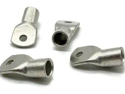 Kabelschuh 35mm² M5 4x für Batteriekabel robuster Kupfer sorgt für zuverlässige Leistung
