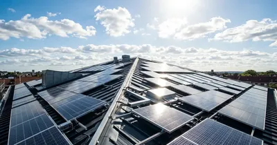 Photovoltaikanlagen: Installation, Vorschriften und wirtschaftliche Aspekte